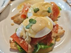 烟熏三文鱼班尼迪克蛋-Pekaa啤咖食肆Coffee&Bistro