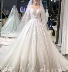 -艾米丽婚纱礼服