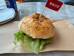 -必胜客(尹山湖歌林公园店)