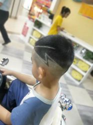 -爆米花儿童美发