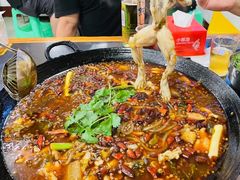 -鸿顺老铁锅美蛙鱼府(解放碑店)