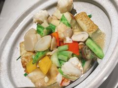 海鲜豆腐煲-香樟花园新粤料理(无锡万象城店)