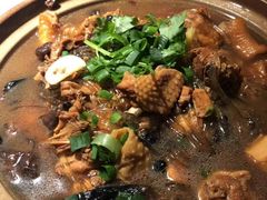 小鸡炖蘑菇粉条-北院·果木烤鸭·25年东北菜(创意产业园店)