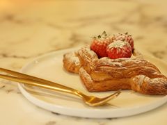 草莓丹麦-WHEAT&BAKER-麥(凯德来福士店)