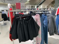 -H&M(来又来时尚购物广场店)