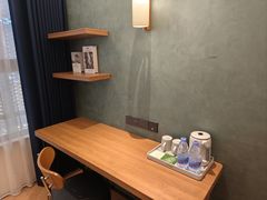 -米漾酒店(深圳会展中心岗厦地铁站店)