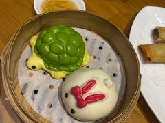 爆浆芋头包-乐忻皇朝(上海中心大厦店)