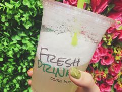 白桃美人雪梨-鲜果时间·果蔬茶(赛格负二层店)