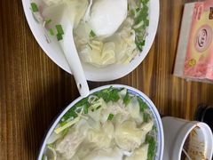 -胖子馄饨坊(天目大厦东南)