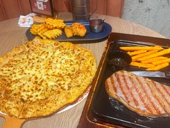 -必胜客(上海华谊新所店)
