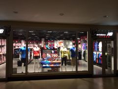 iphone_upload_pic-New Balance(王府井奥莱·香江小镇店)