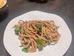 -鸽子侯·家宴·平价海鲜(市图书馆店)