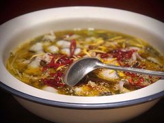 新派酸菜鱼-童年小筑餐厅(申花路店)