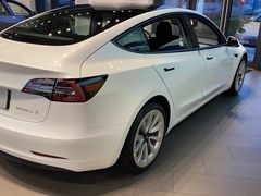 -TESLA 特斯拉(上海太古汇体验店)