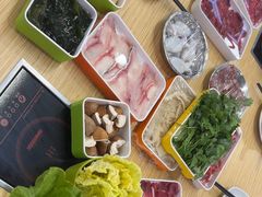 -杨老板·海鲜集市火锅·鲜切牛肉(中防万宝店)