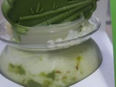 -须尽欢·冰淇淋&中国茶(翔殷路店)