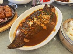 -侬佳蒸菜馆(听潮店)