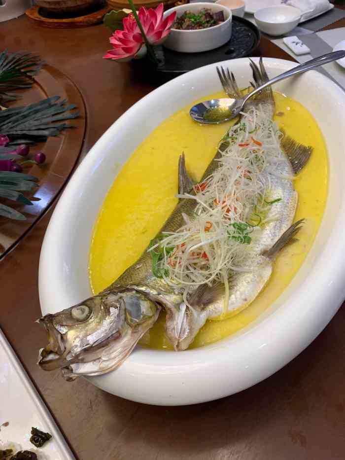 万绣园·鱼鲜馆(丰台店)-"晚上在这里吃的,一家川菜馆,藤椒鱼,炸黄.