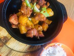 -同济大学本部学苑饮食广场