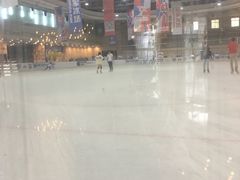 -冠军冰场(环球中心店)