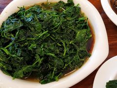 -侬佳蒸菜馆(听潮店)