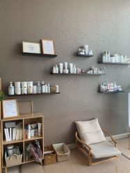 -JNK皮肤管理中心