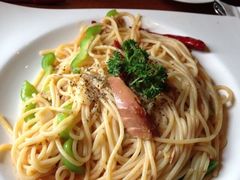 蒜香吞拿鱼面-雕刻时光咖啡馆(北航店)