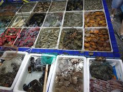 -霞涌市场海鲜摆卖区