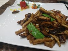 -江南大酒店·地道正宗有锅气的江西菜(中华北大街店)