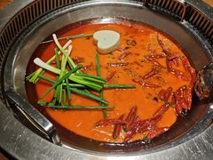 -城墙拐拐火锅(三峡广场黑金冠店)