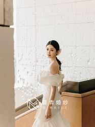 -曼青婚纱礼服馆