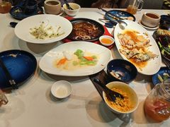 -荟廷·晶萃(陆家嘴尚悦湾店)