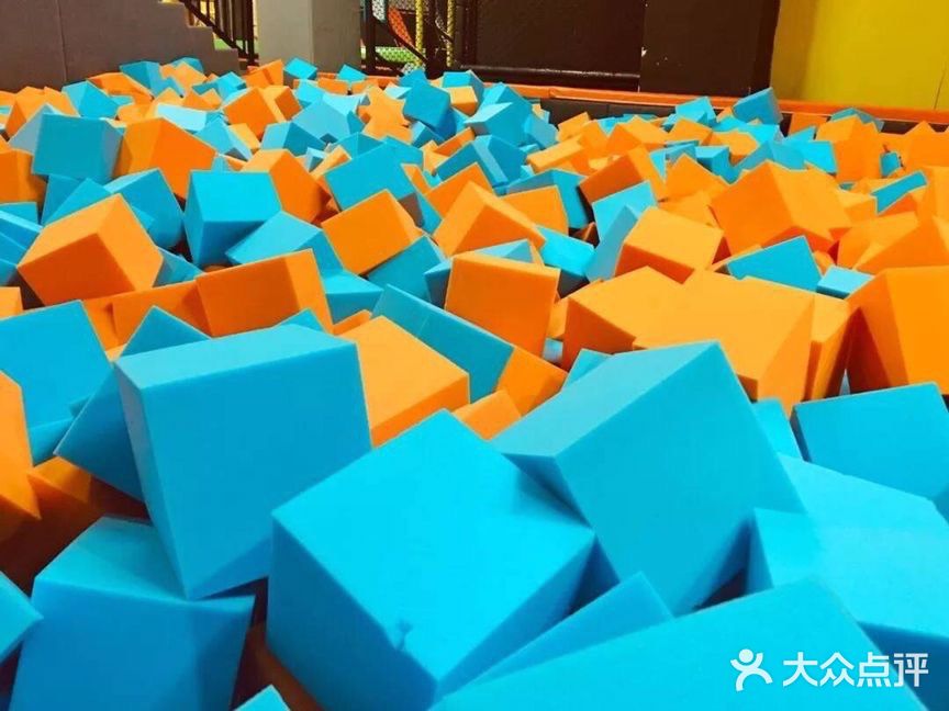 蹦贝JumpingJack运动中心·炫飞蹦床(龙华店)图片