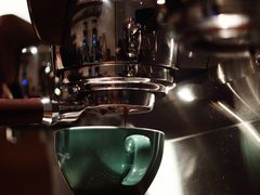 -Line来恩咖啡(石厦花园店)