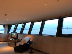 -上海滴水湖皇冠假日酒店