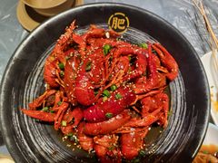 -肥肥虾庄·金牌油焖大虾(东湖欢乐谷店)