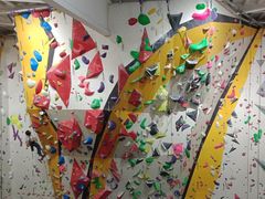 -问山MountQuest攀岩馆