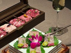 -左庭右院鲜牛肉火锅黑金店(陆家嘴中心店)