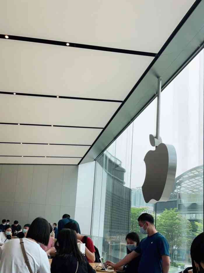 apple零售店(天环广场店)-"苹果终於在广州也有官方店了 第一感觉就.