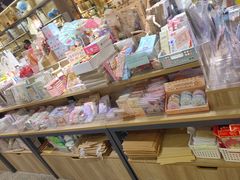 -雨丝书店(综合商业楼店)