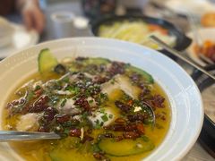 酸菜鱼-东方御宴海鲜酒楼(棕泉酒店)