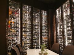-wineapp葡萄酒餐吧(外滩金融中心店)