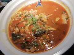 -魏铭鱼头捞饭(晋阳路店)