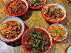 -老闵田螺馆·南昌特色小炒(梦时代店)