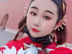 -翩若国风汉服体验馆