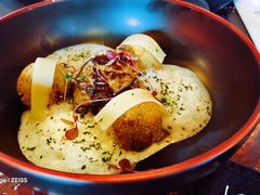 -Cocotte Farm Roast & Winery