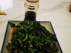 -虹海圣肉饼店家常菜馆