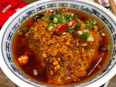 -沪小二炭火蛙锅(淮海中路美食不夜城店)