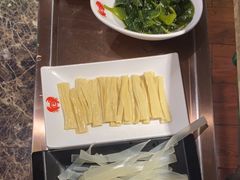 -七欣天香辣蟹火锅(常熟珠海路万达广场店)