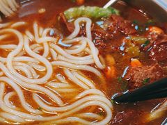 -卓雅桂林米粉